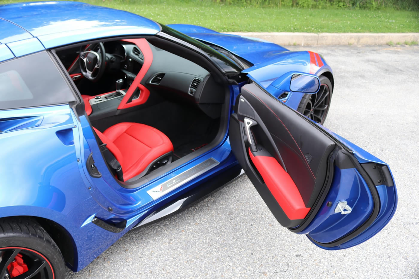 2019 Corvette Grand Sport 2LT Coupe in Elkhart Lake Blue Metallic