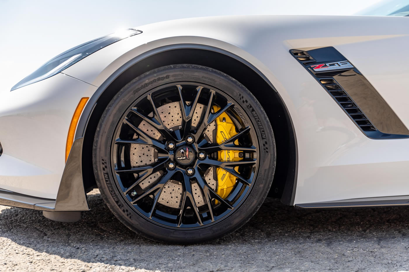 2019 Corvette Z06 Coupe in Arctic White