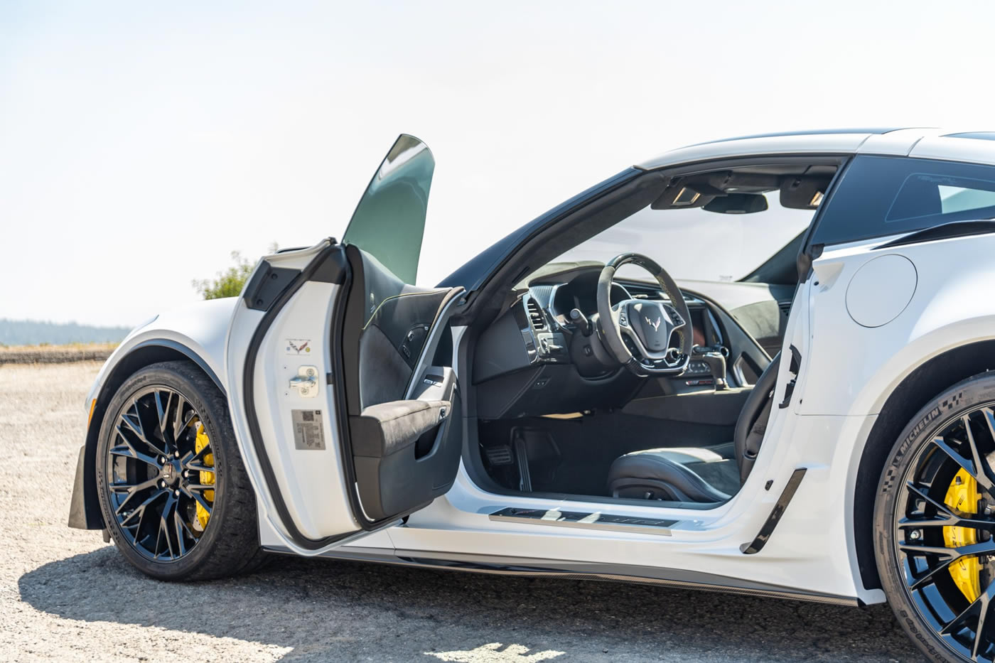 2019 Corvette Z06 Coupe in Arctic White