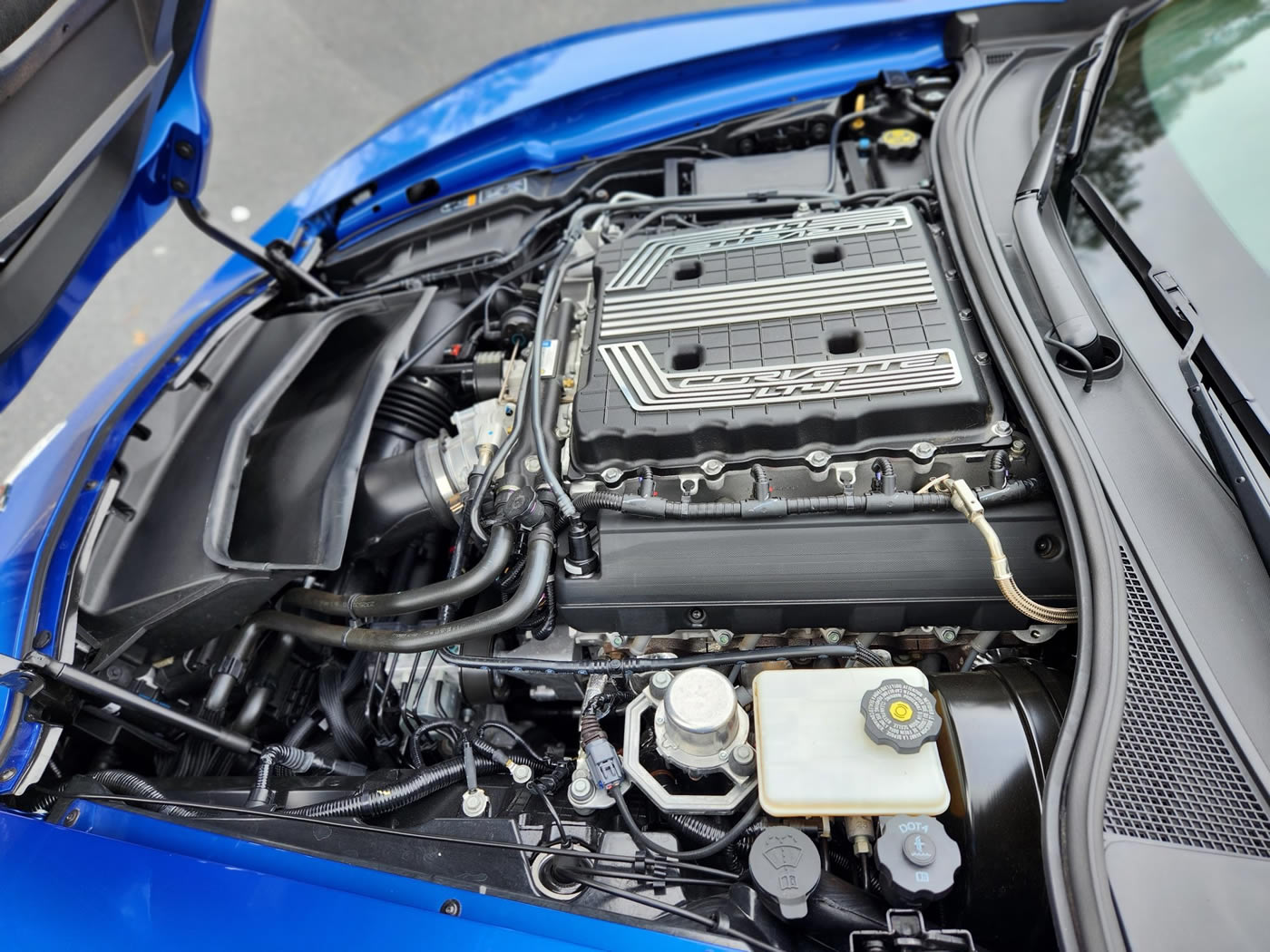 2019 Corvette Z06 Coupe in Elkhart Lake Blue Metallic
