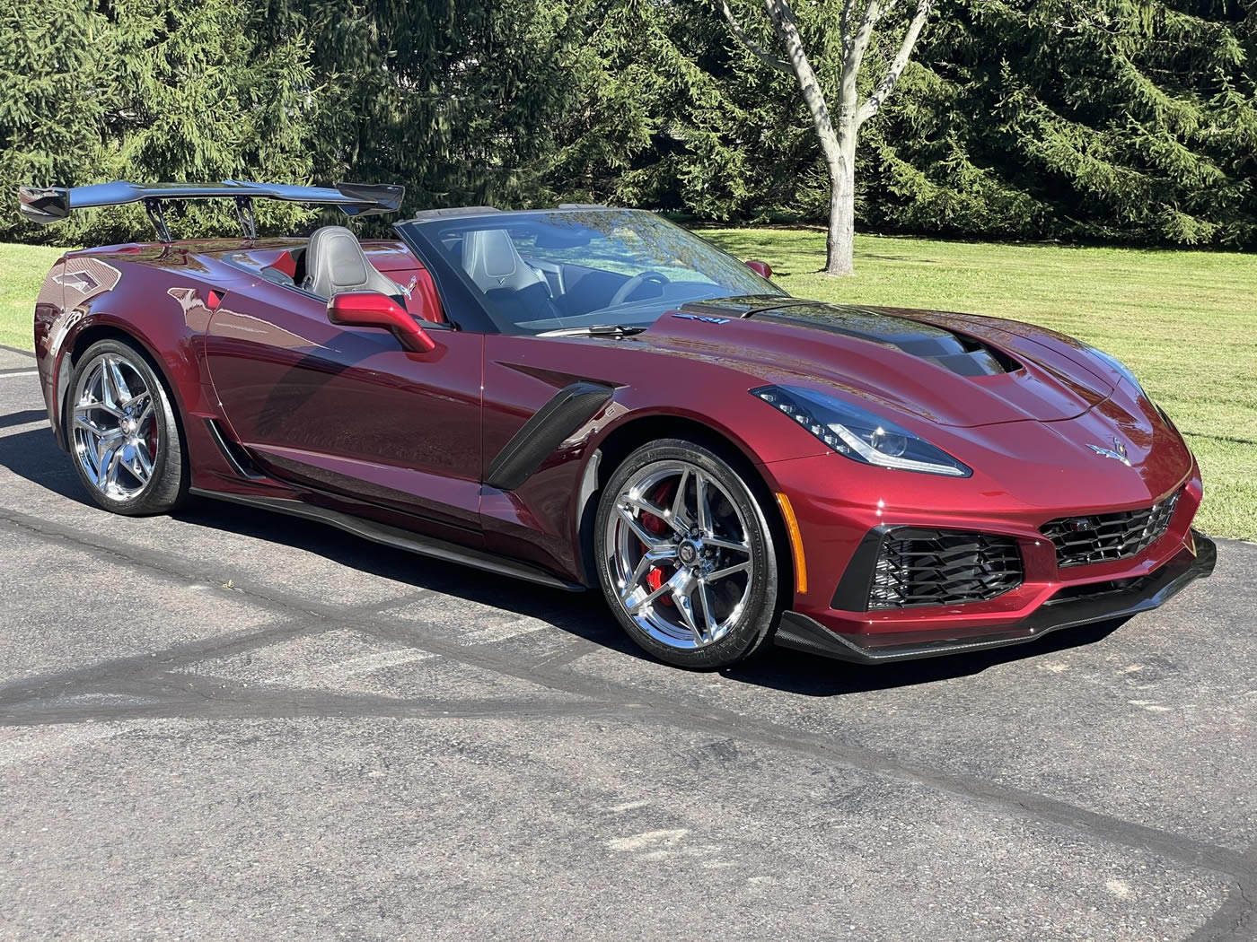 2019 Corvette ZR1 Convertible 3ZR ZTK in Long Beach Red Metallic