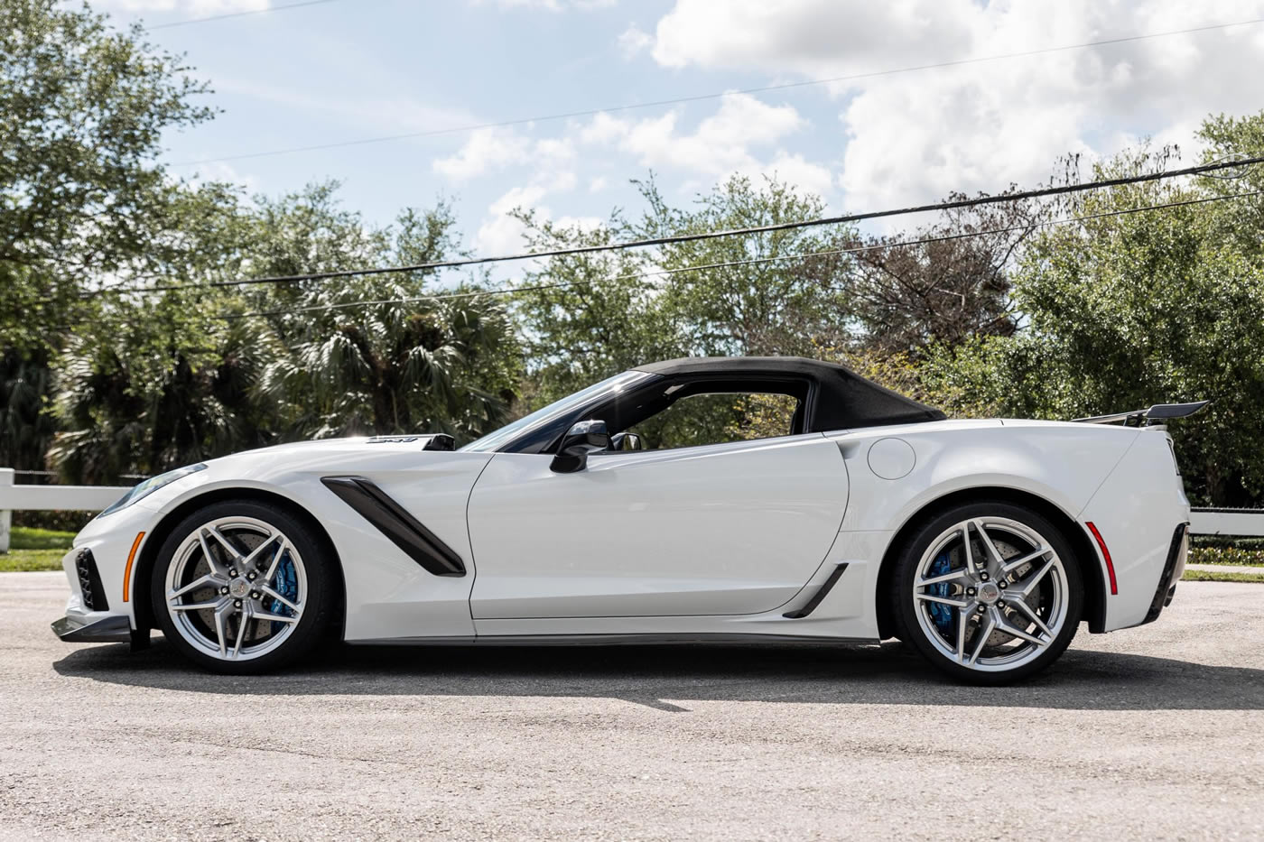 2019 Corvette ZR1 Convertible in Arctic White