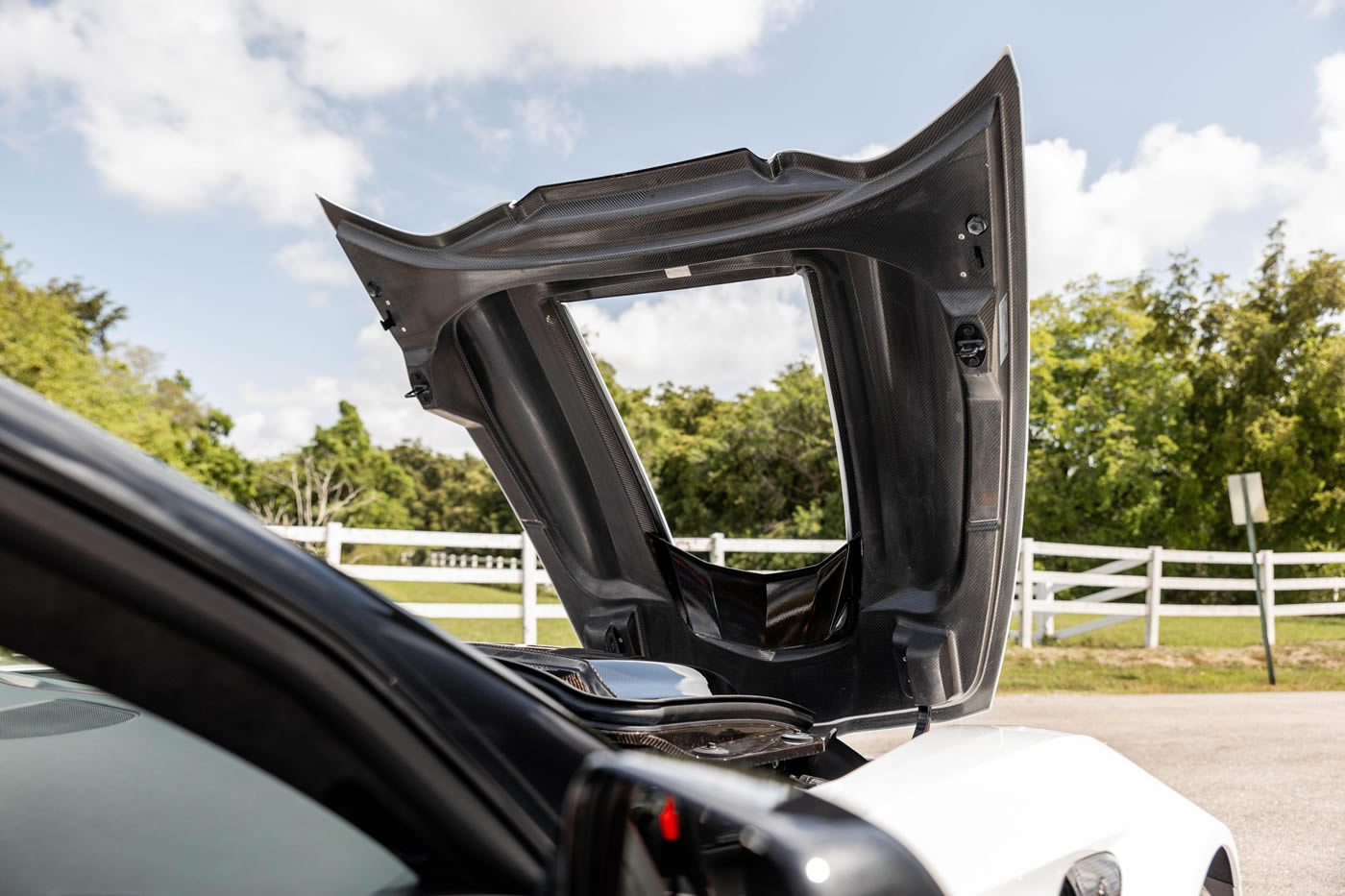 2019 Corvette ZR1 Convertible in Arctic White