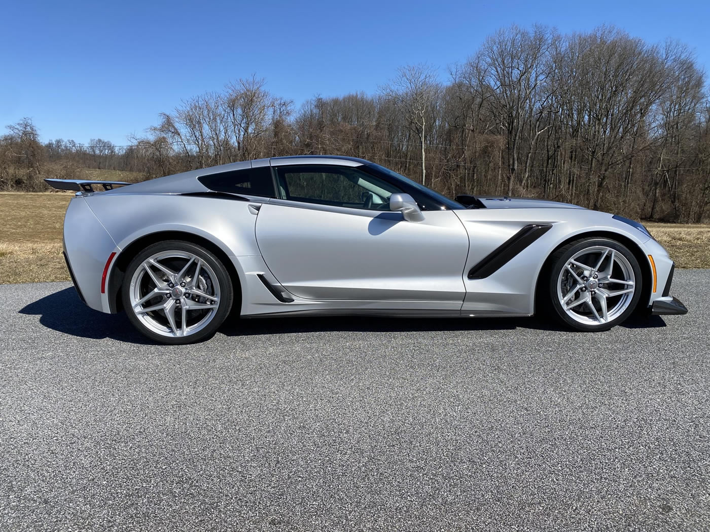 2019 Corvette ZR1 Coupe in Blade Silver Metallic - Number 1586