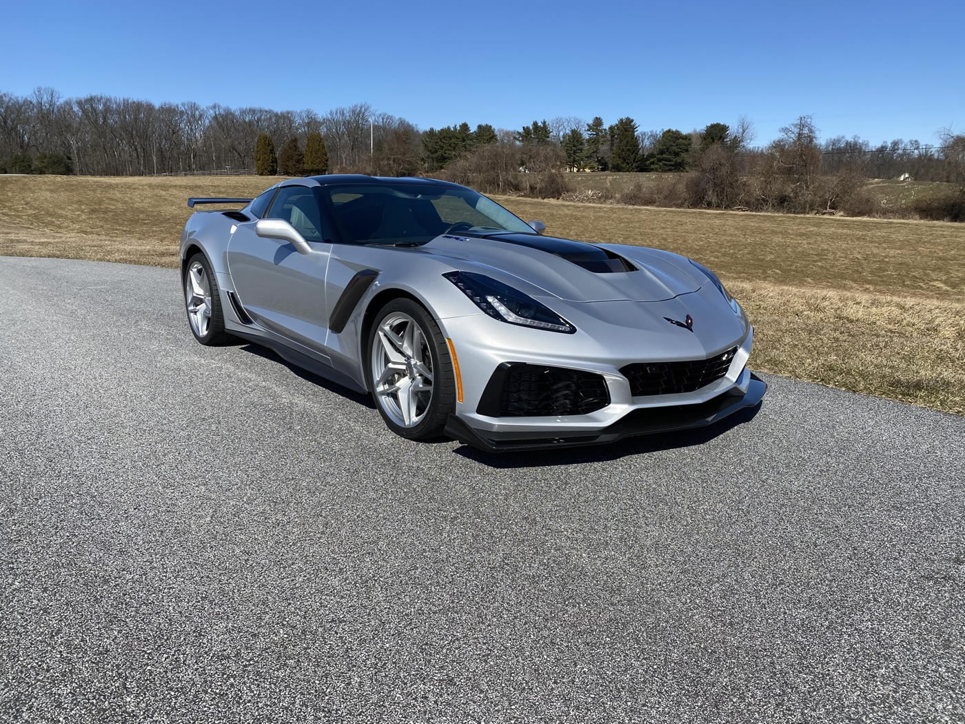 2019 Corvette ZR1 Coupe in Blade Silver Metallic - Number 1586