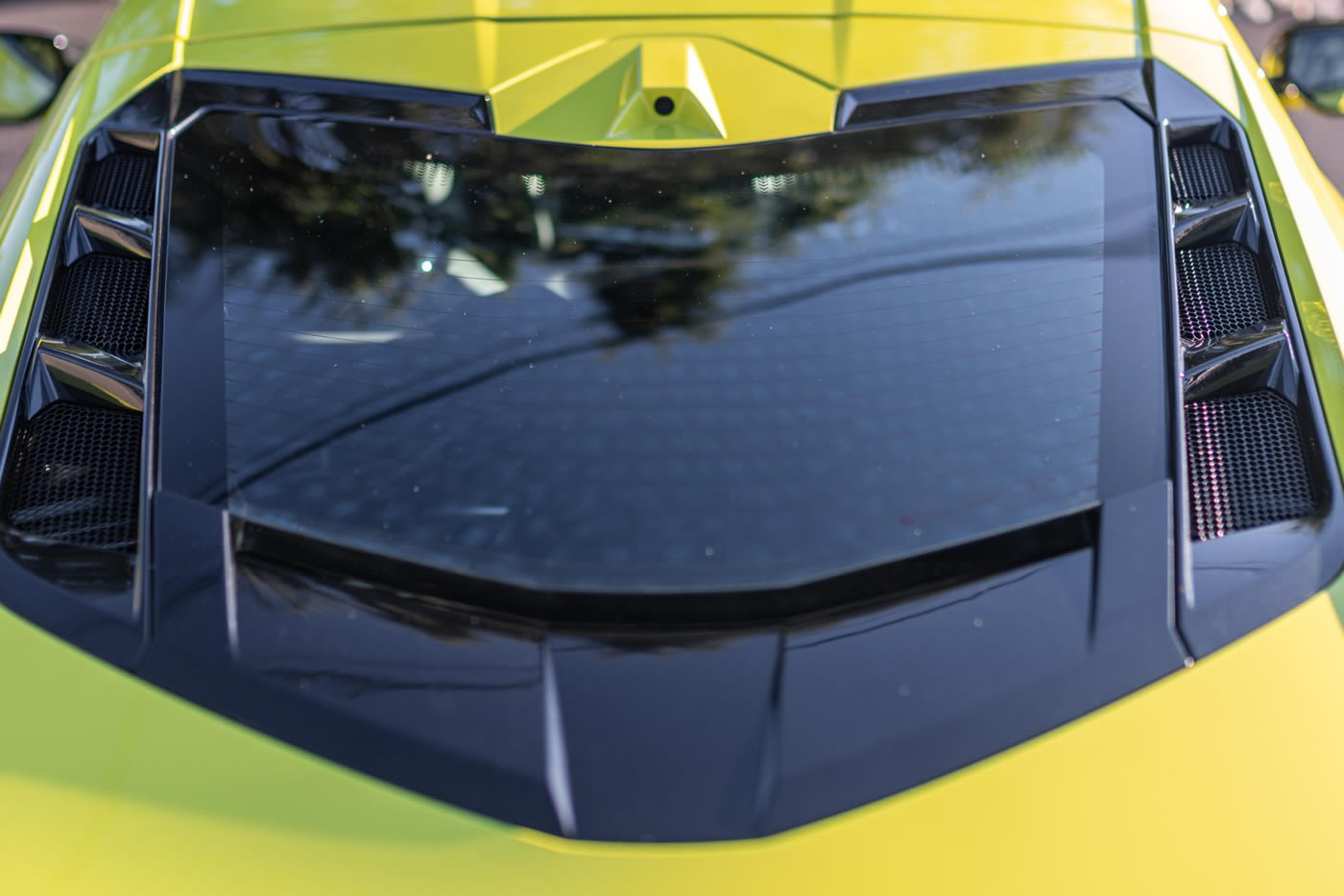 2020 Corvette Stingray Coupe in Accelerate Yellow