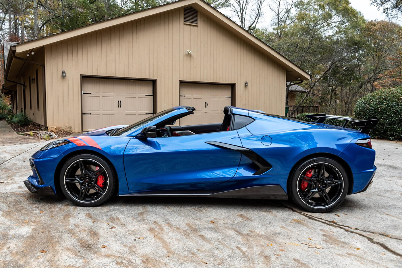 2020 Corvette Stingray Coupe in Elkhart Lake Blue Metallic