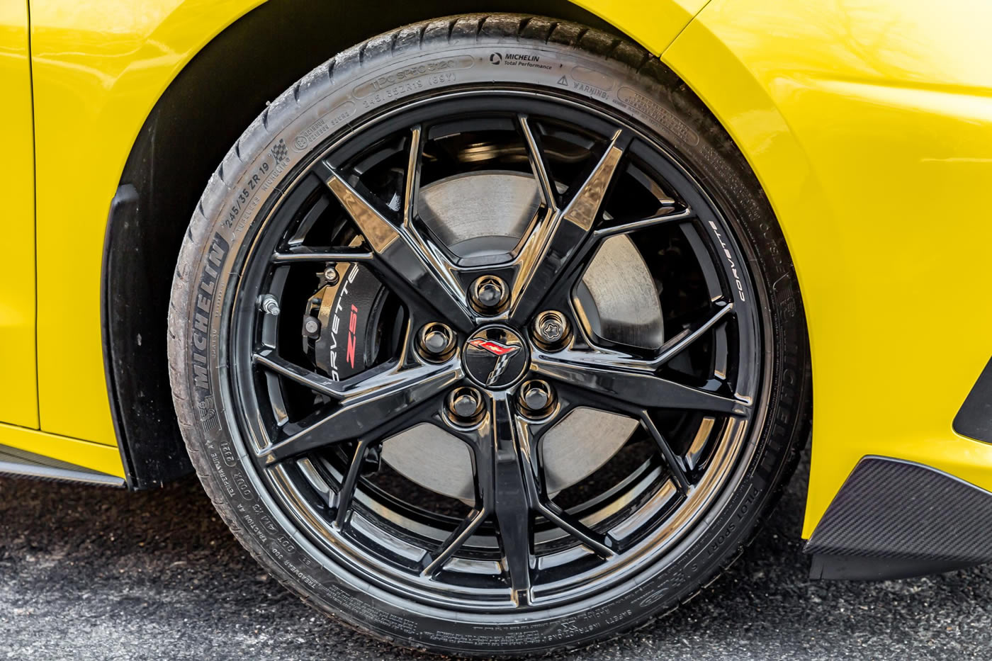 2021 Corvette Stingray Convertible 2LT Z51 in Accelerate Yellow