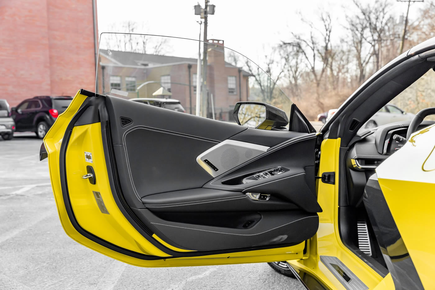 2021 Corvette Stingray Convertible 2LT Z51 in Accelerate Yellow