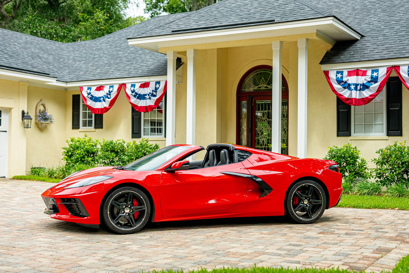 2021 Corvette Stingray Coupe in Torch Red