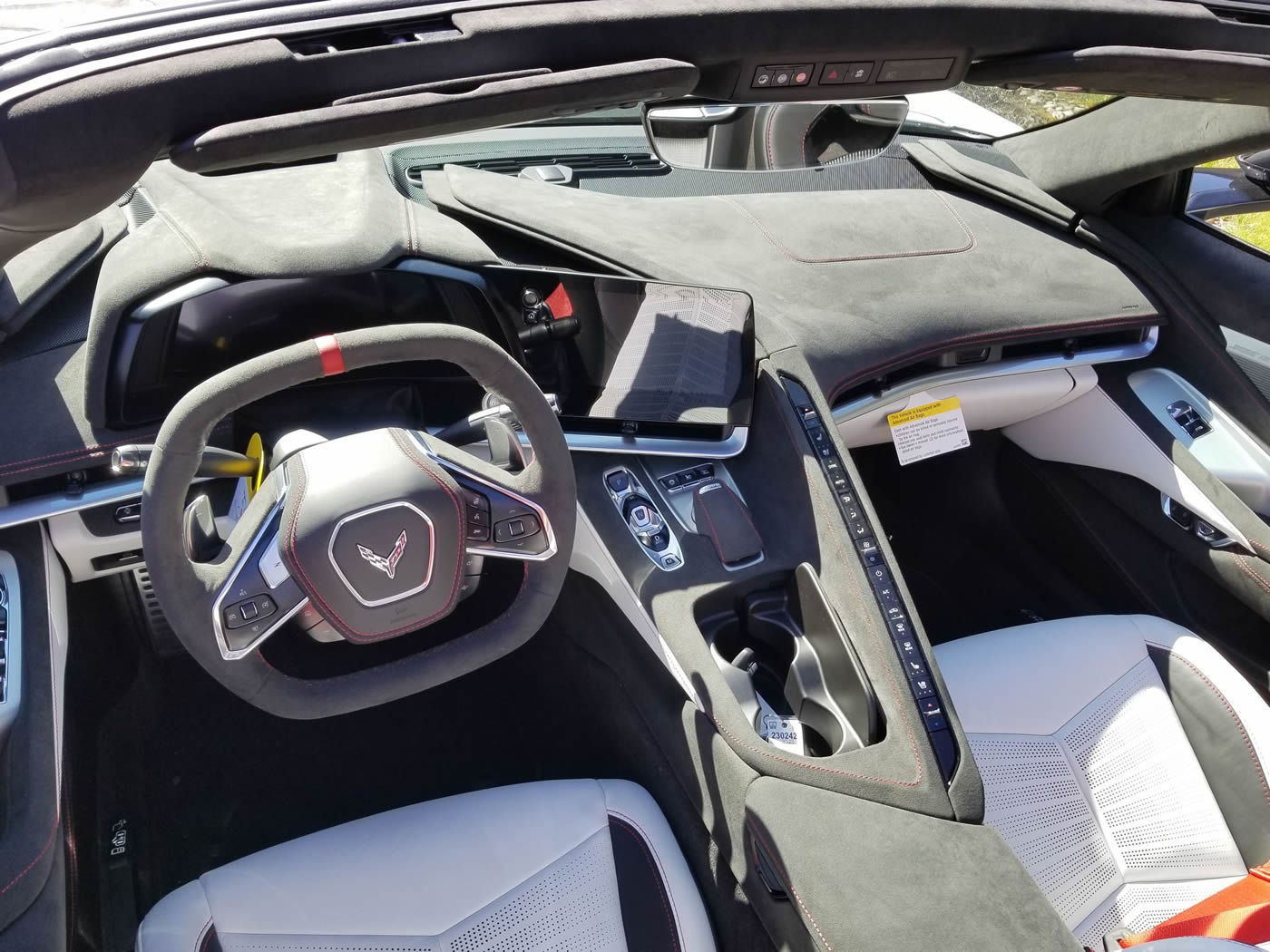 2023 Corvette Stingray 70th Anniversary Convertible in White Pearl Metallic