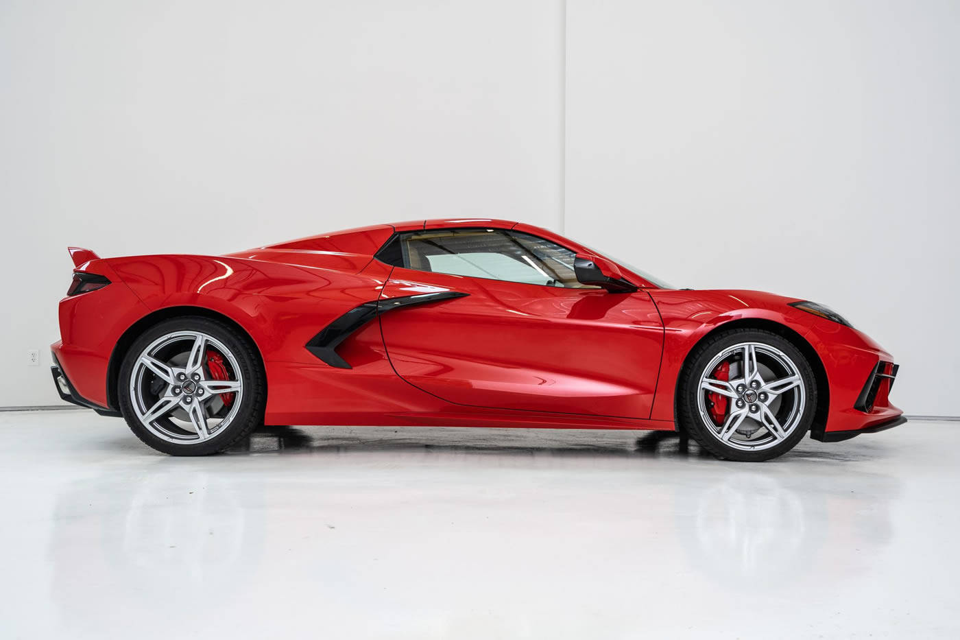 2023 Corvette Stingray Convertible in Torch Red
