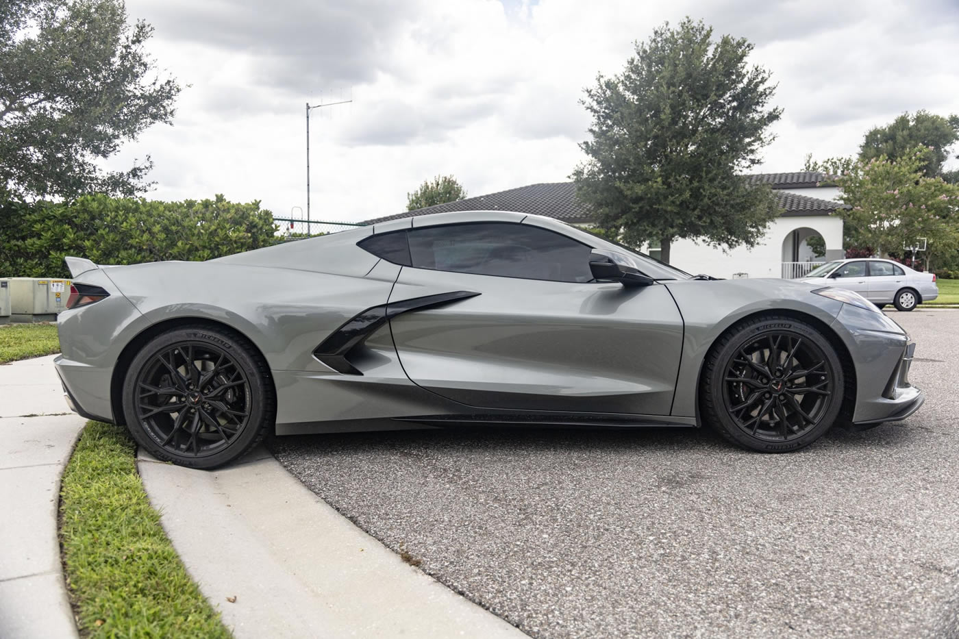2023 Corvette Stingray Coupe in Hypersonic Gray Metallic
