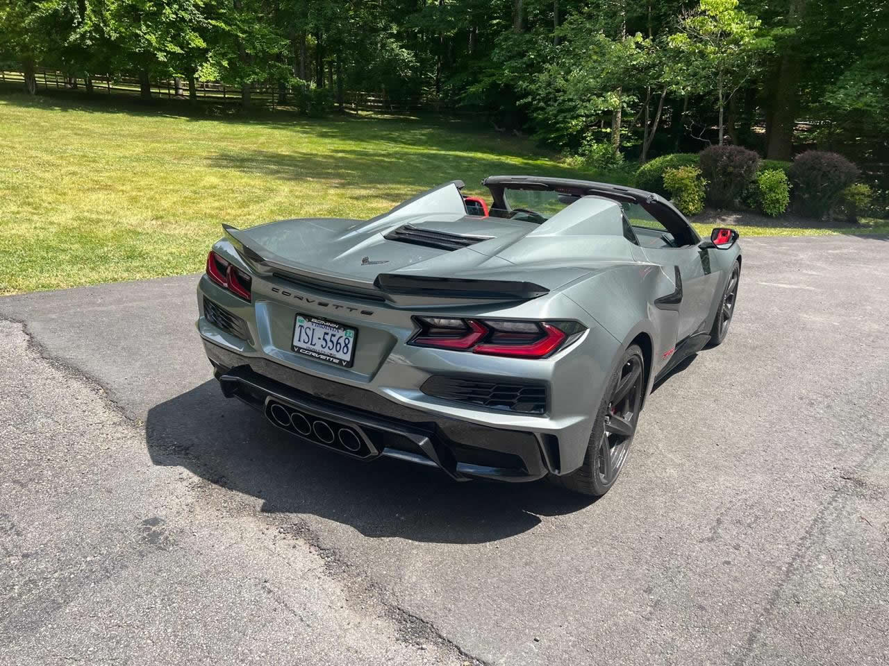 2023 Corvette Z06 Convertible 3LZ in Hypersonic Gray