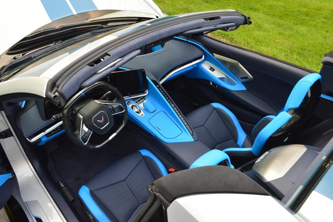 2023 Corvette Z06 Convertible 3LZ in Silver Flare Metallic