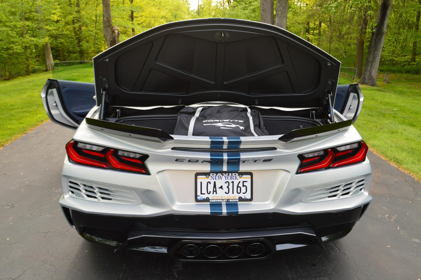 2023 Corvette Z06 Convertible 3LZ in Silver Flare Metallic