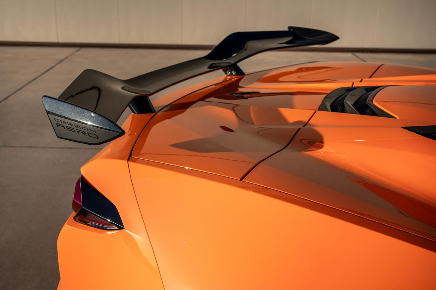 2023 Corvette Z06 Convertible 3LZ Z07 in Amplify Orange