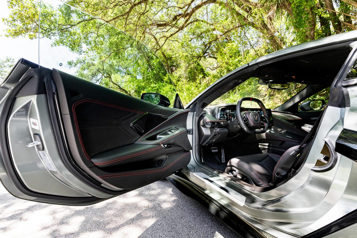 2023 Corvette Z06 Coupe 3LZ in Hypersonic Gray Metallic