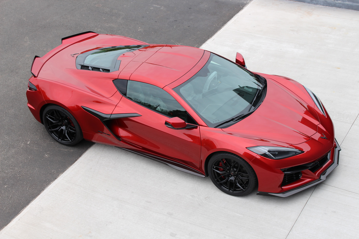 2023 Corvette Z06 Coupe 3LZ in Red Mist Metallic