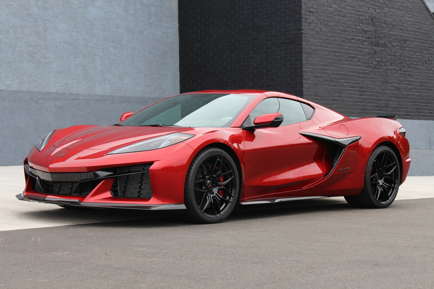 2023 Corvette Z06 Coupe 3LZ in Red Mist Metallic