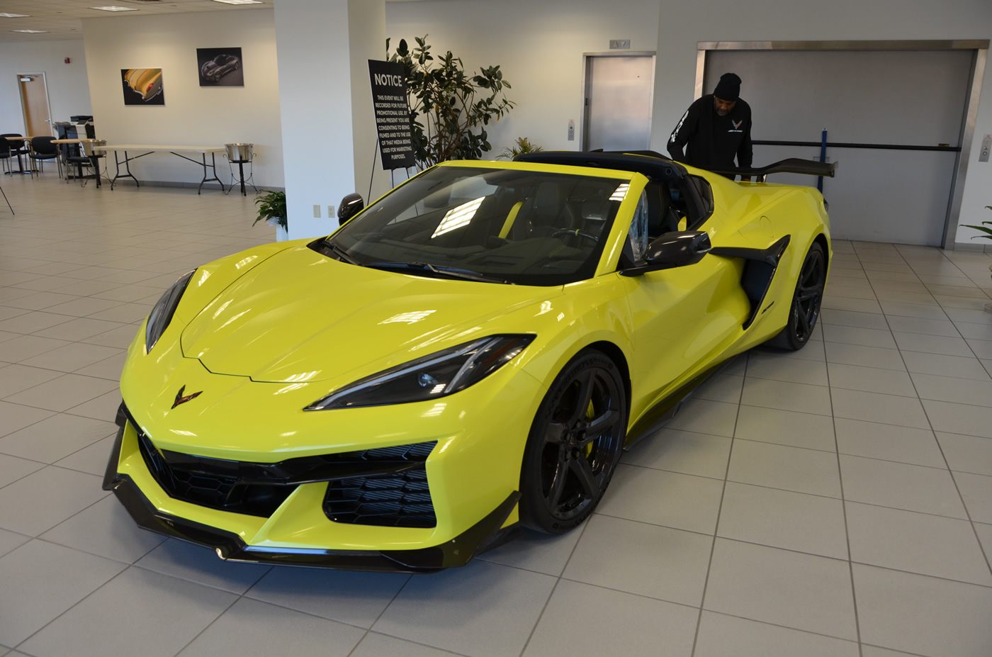 2023 Corvette Z06 Coupe in Accelerate Yellow