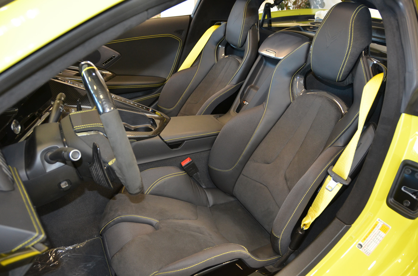 2023 Corvette Z06 Coupe in Accelerate Yellow