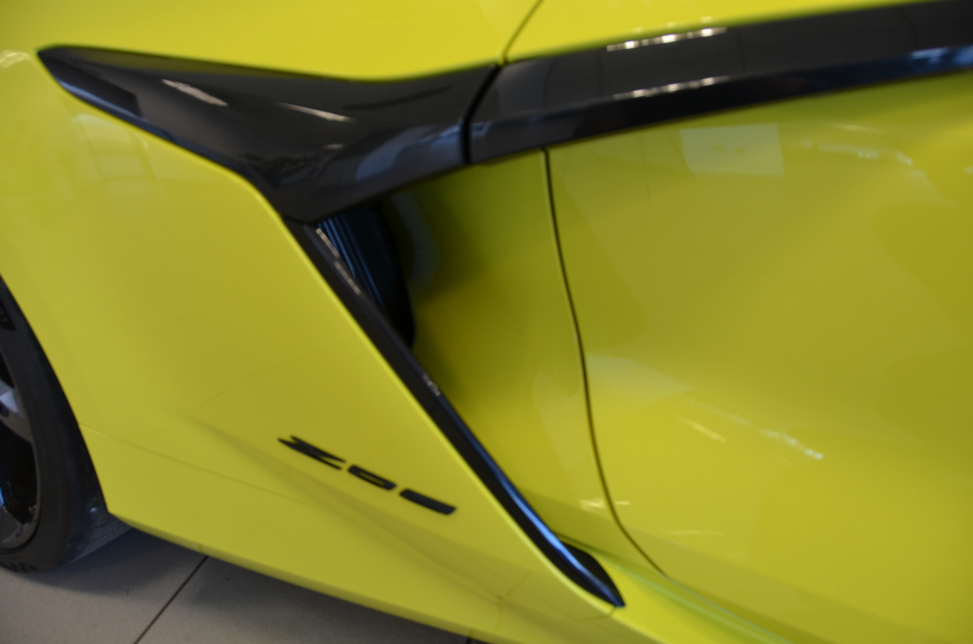 2023 Corvette Z06 Coupe in Accelerate Yellow