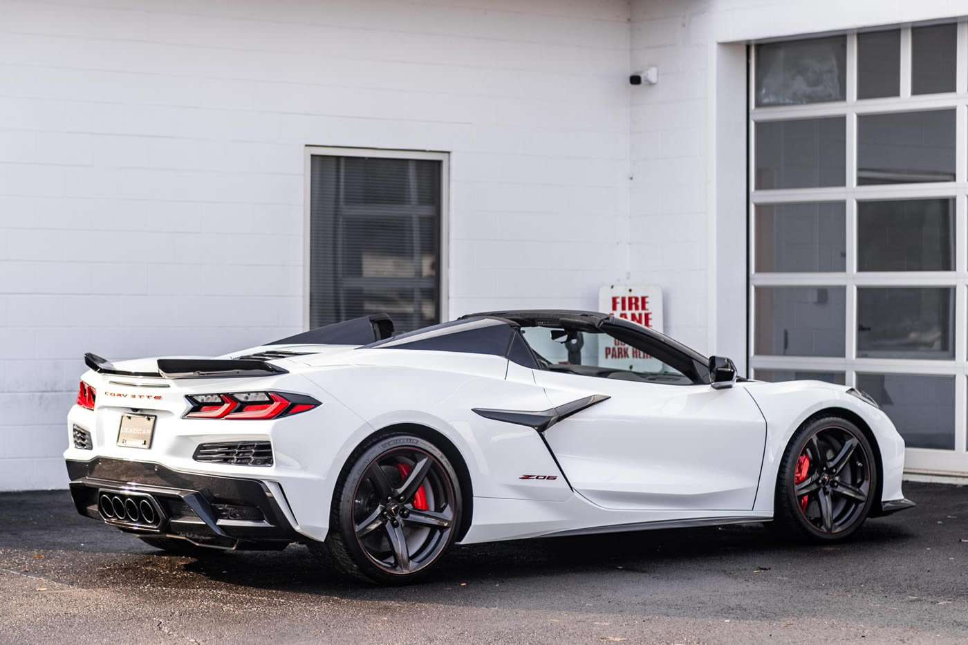 2024 Corvette Z06 Convertible 3LZ is finished in Arctic White
