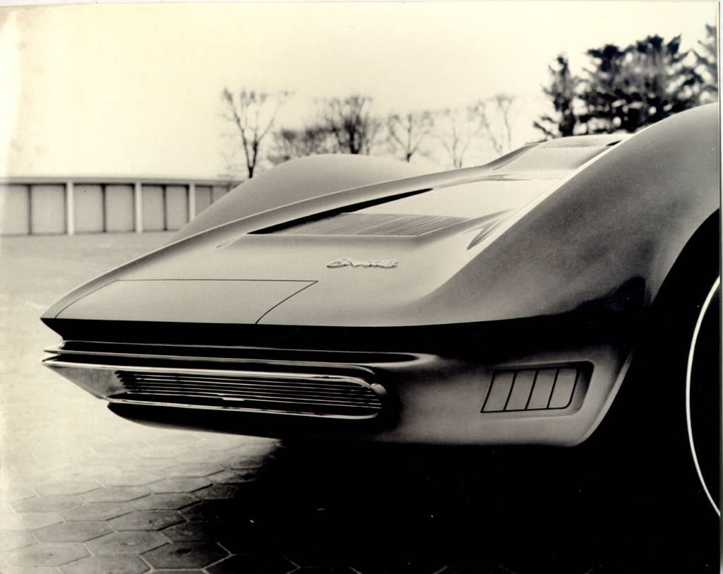 Mako Shark II Corvette